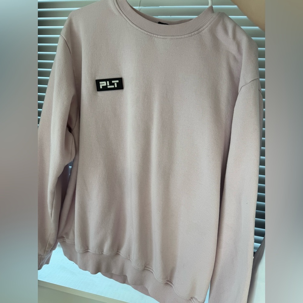 PrettyLittleThing Light Pink Fleece Sweatshirt